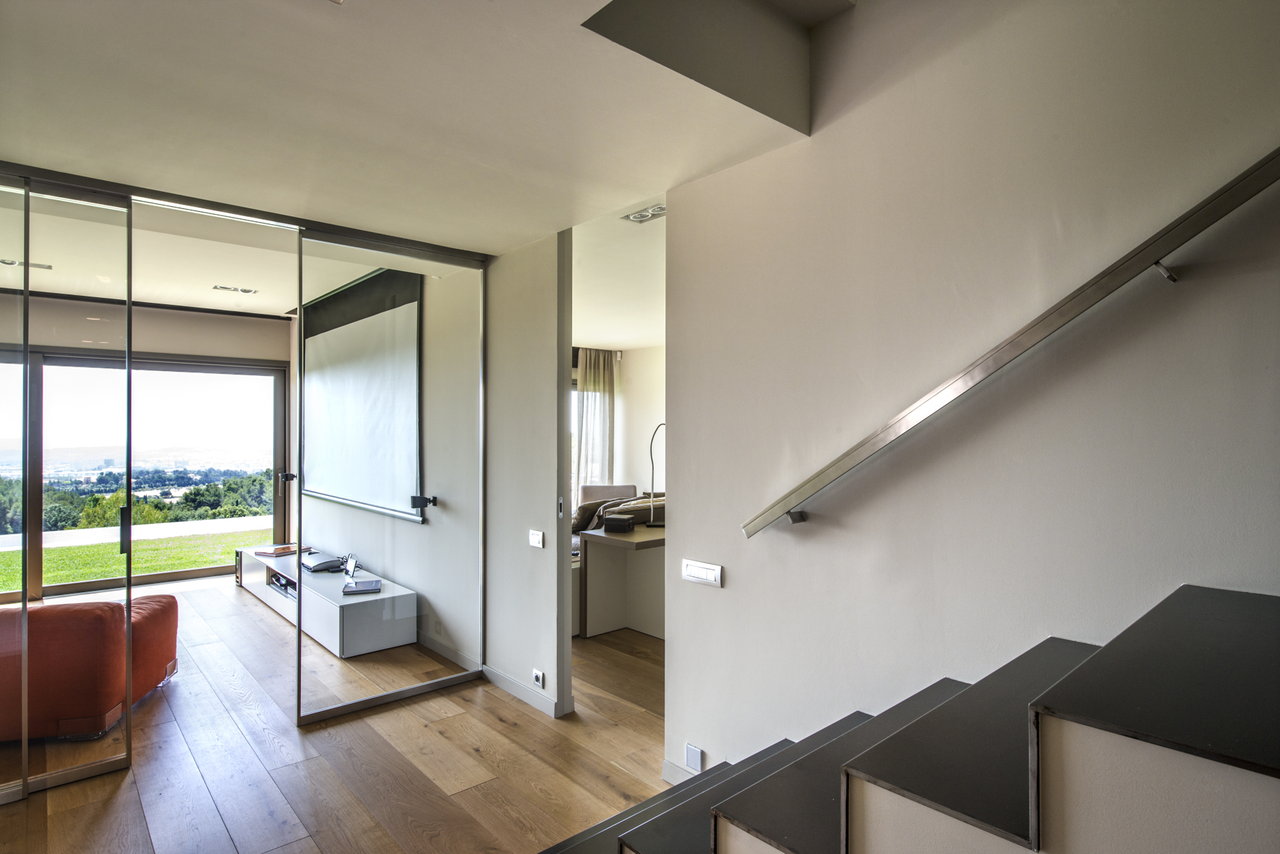 Imagen del salón de una casa en Turó de les Roques.